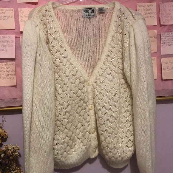Beautiful Classy Vintage Cottage White Ivory Cream Crochet Knit button Sweater - Picture 4 of 16